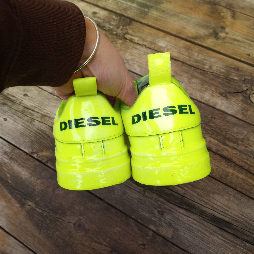 Diesel - Picture 2 of 5